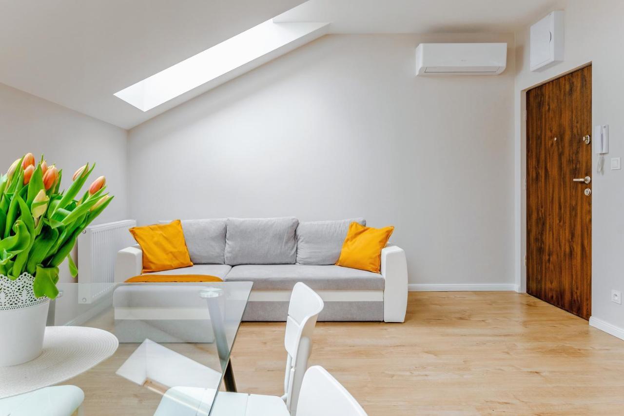ルブリンApartament W Centrum, Zarezerwuj Terazアパートメント エクステリア 写真